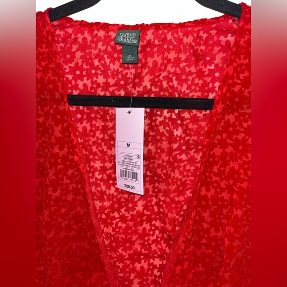Wild Fable Tie Front Long Sleeve Crop Top Red Floral Velvet Design NWT — M - Picture 4 of 6